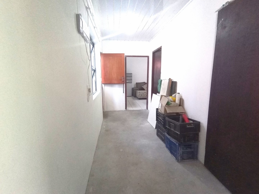 11 Bedroom Property for Sale in Ravensmead Western Cape